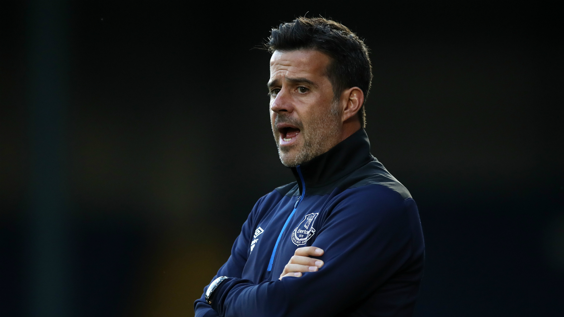 场上还是比 场上还是比